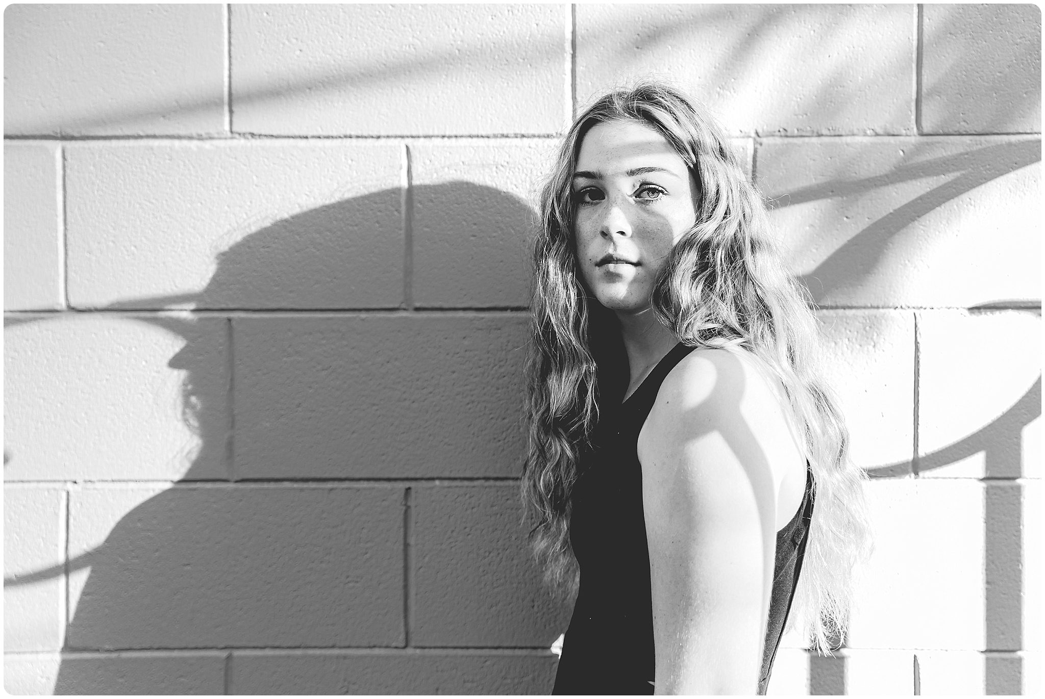 Holland-Sarasota-Burns-Court-Senior-Portraits-by-Michaela-Ristaino-Photography_0007.jpg